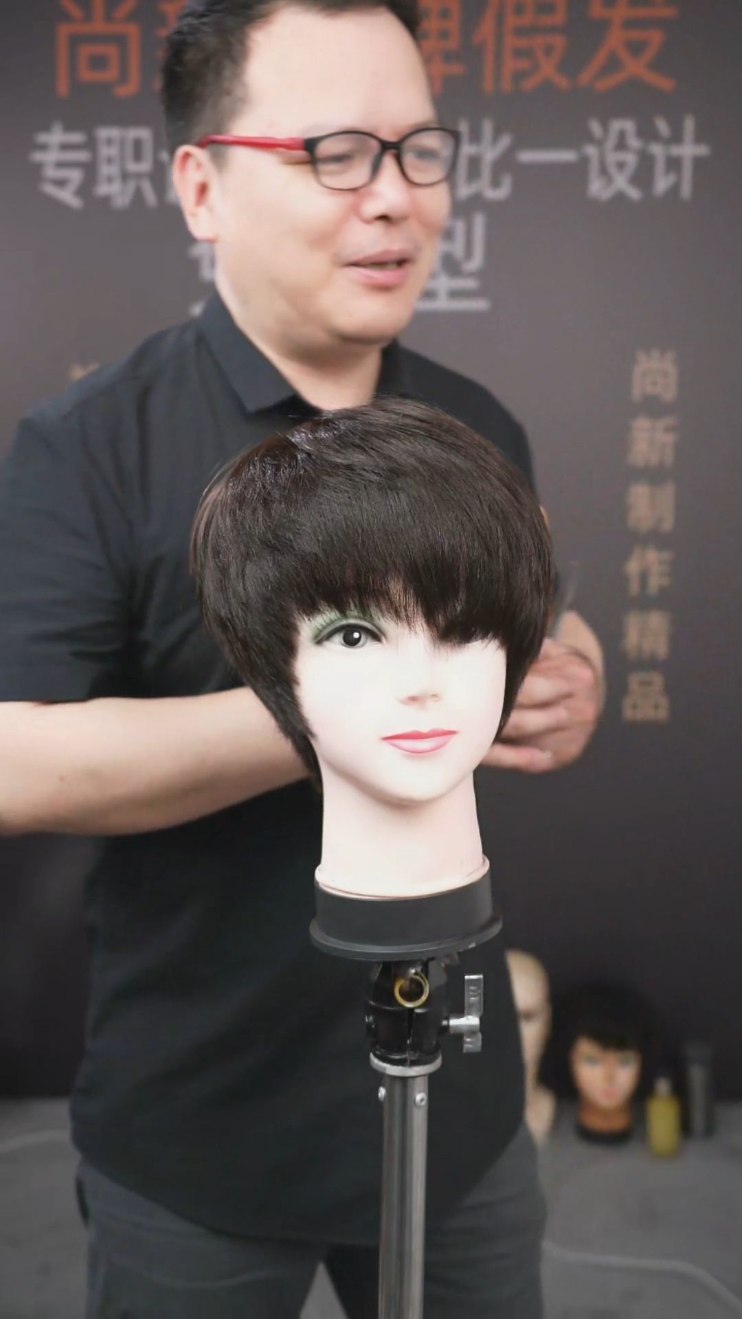 圆脸方脸定制专属款！依你脸型修轮廓